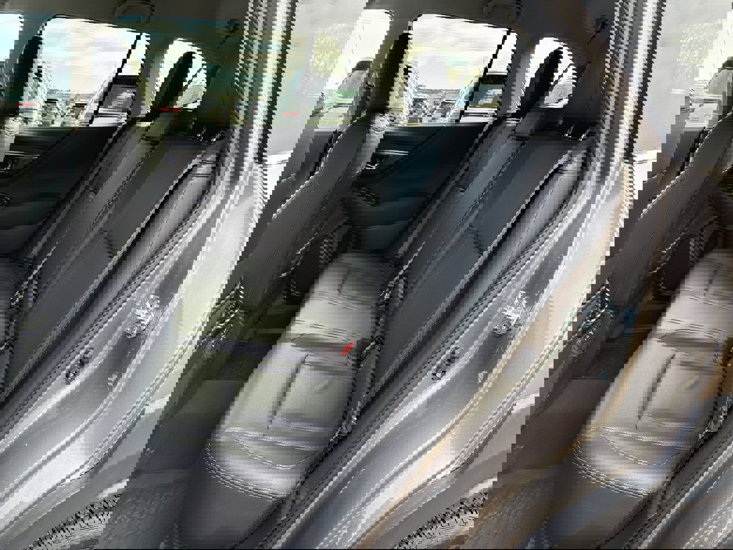 Used 2023 Subaru Outback Limited image 30