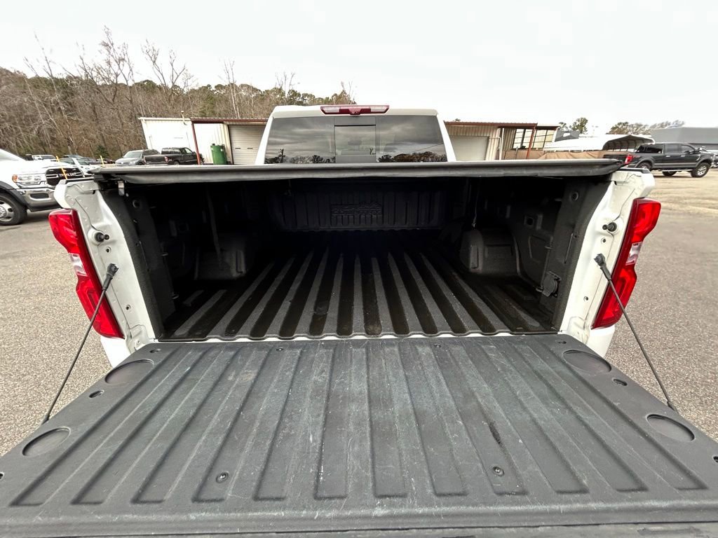 Used 2022 Chevrolet Silverado 1500 High Country w/ High Country Premium Package image 9