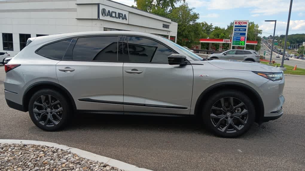 Used 2022 Acura MDX A-Spec AWD/4WD image 6
