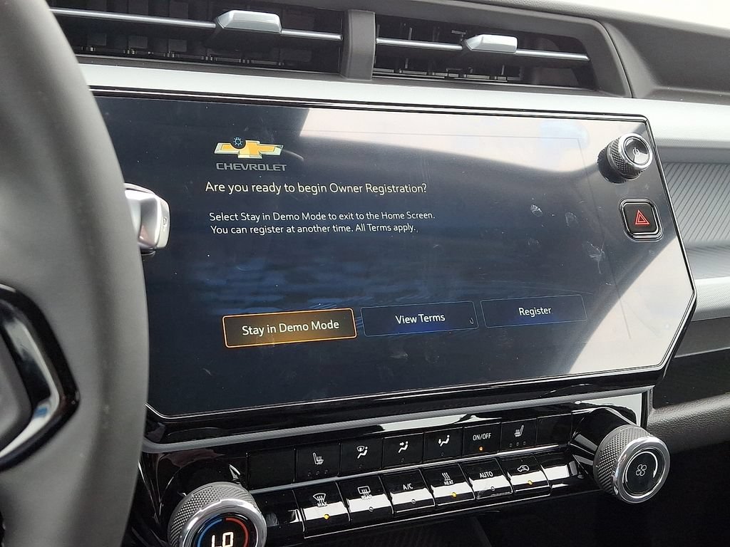 New 2027 Chevrolet Bolt LT w/ Comfort Package FWD image 12