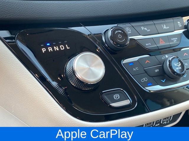Used 2024 Chrysler Pacifica Touring-L image 12