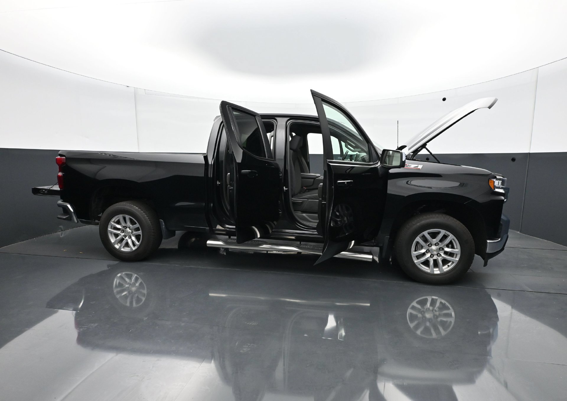 Used 2021 Chevrolet Silverado 1500 LT w/ Z71 Off-Road Package AWD/4WD image 35