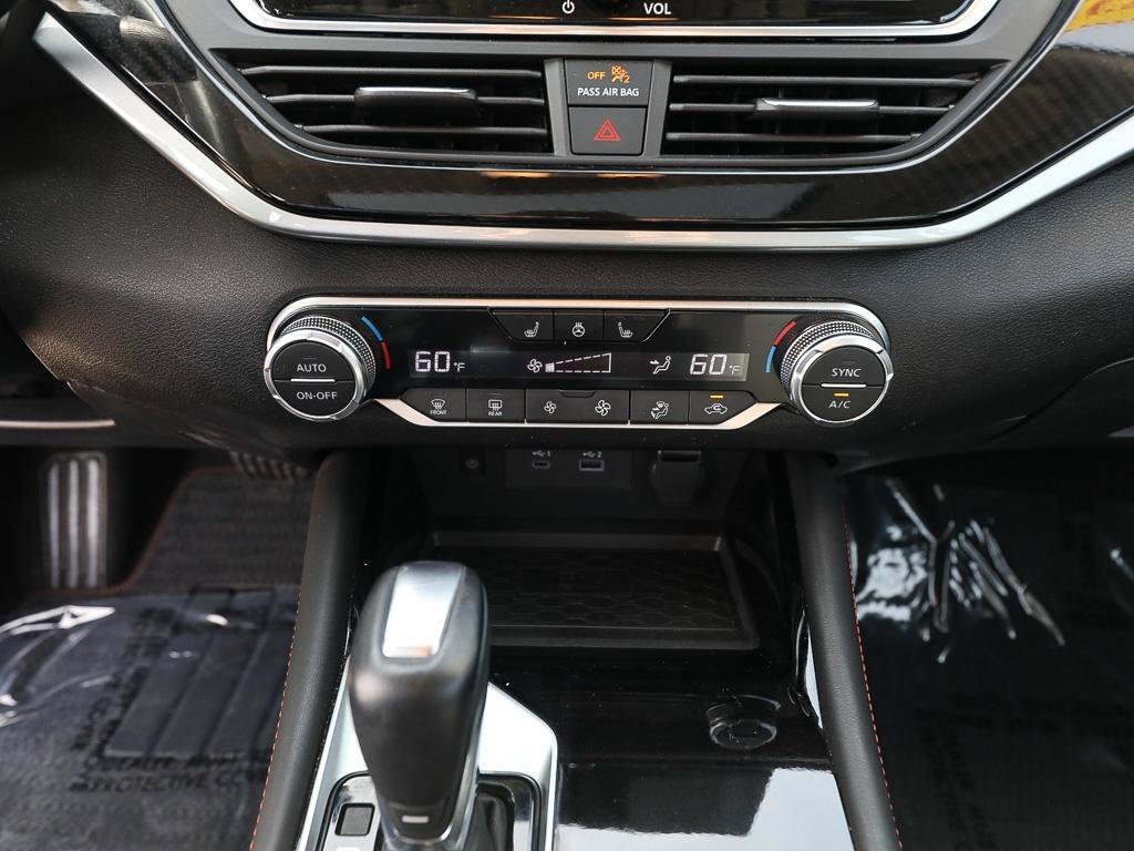 Used 2023 Nissan Altima 2.0 SR FWD image 18