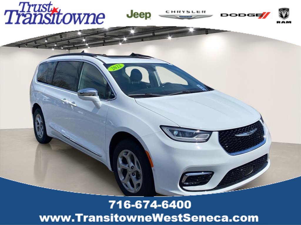 Used 2022 Chrysler Pacifica Limited AWD/4WD image 1