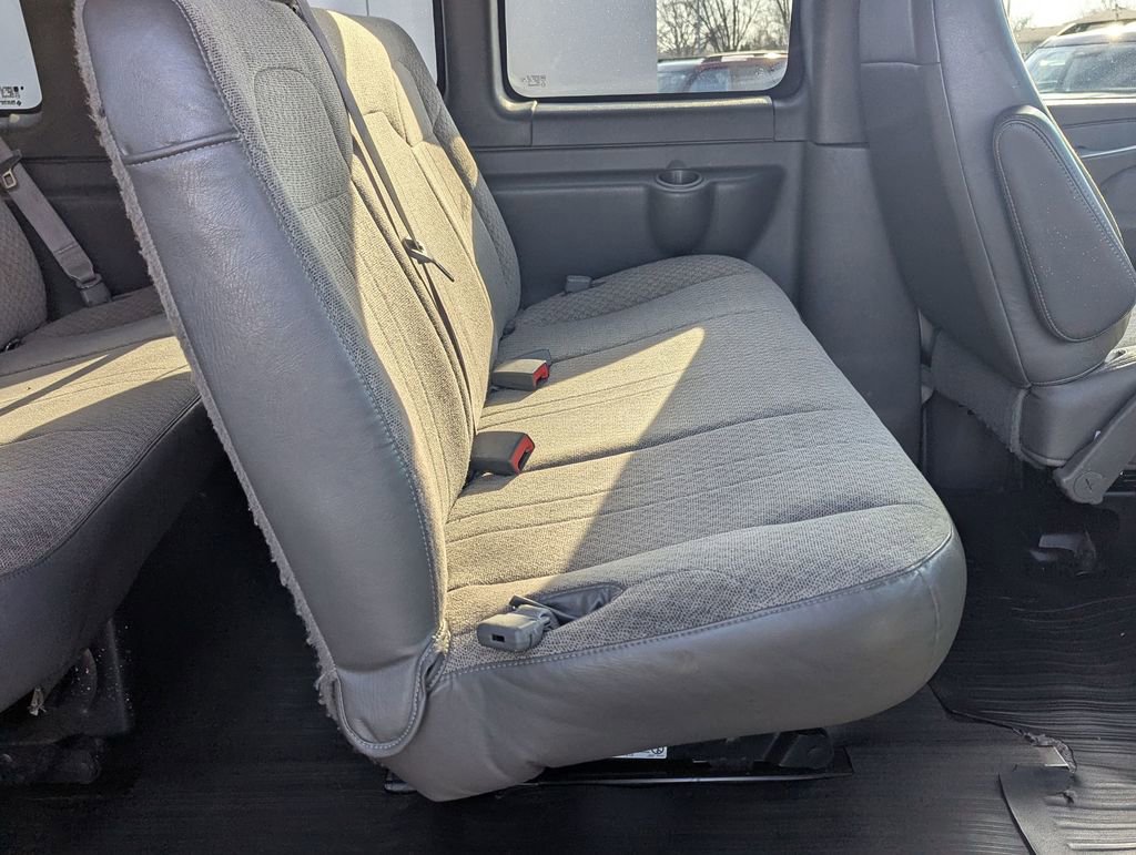 Used 2014 Chevrolet Express 3500 LS image 21