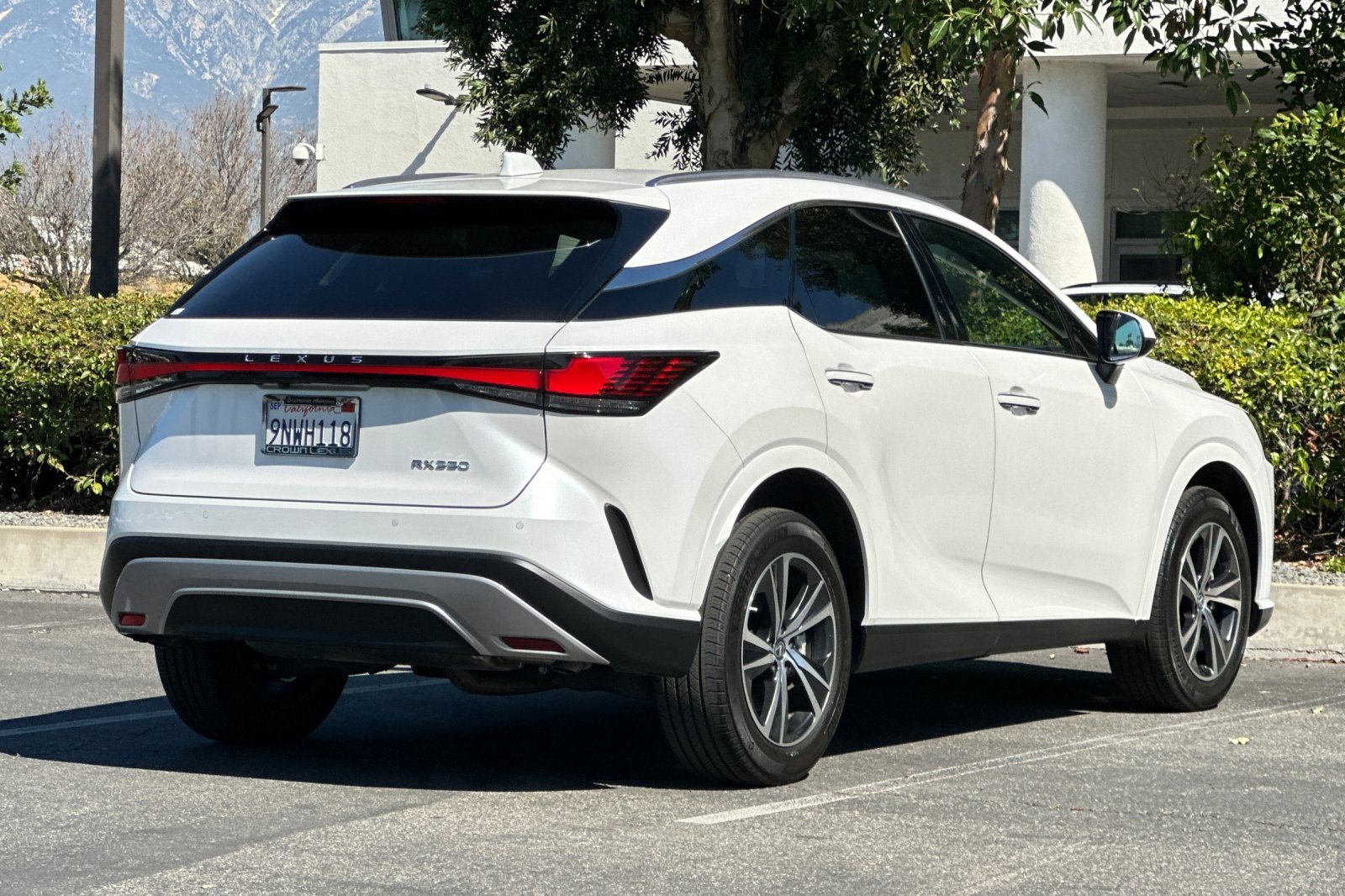 Used 2024 Lexus RX 350 FWD w/ Technology Package image 8