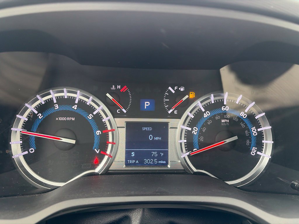 Used 2019 Toyota 4Runner TRD Off-Road Premium AWD/4WD image 6