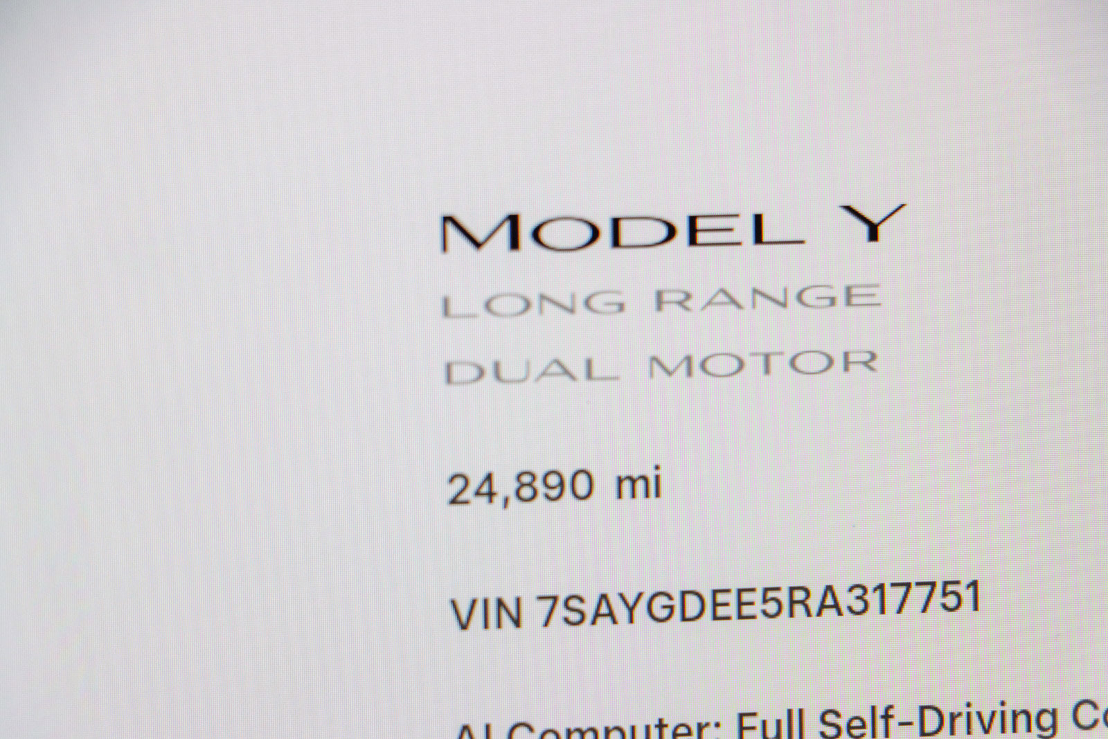 Used 2024 Tesla Model Y Long Range AWD/4WD image 15