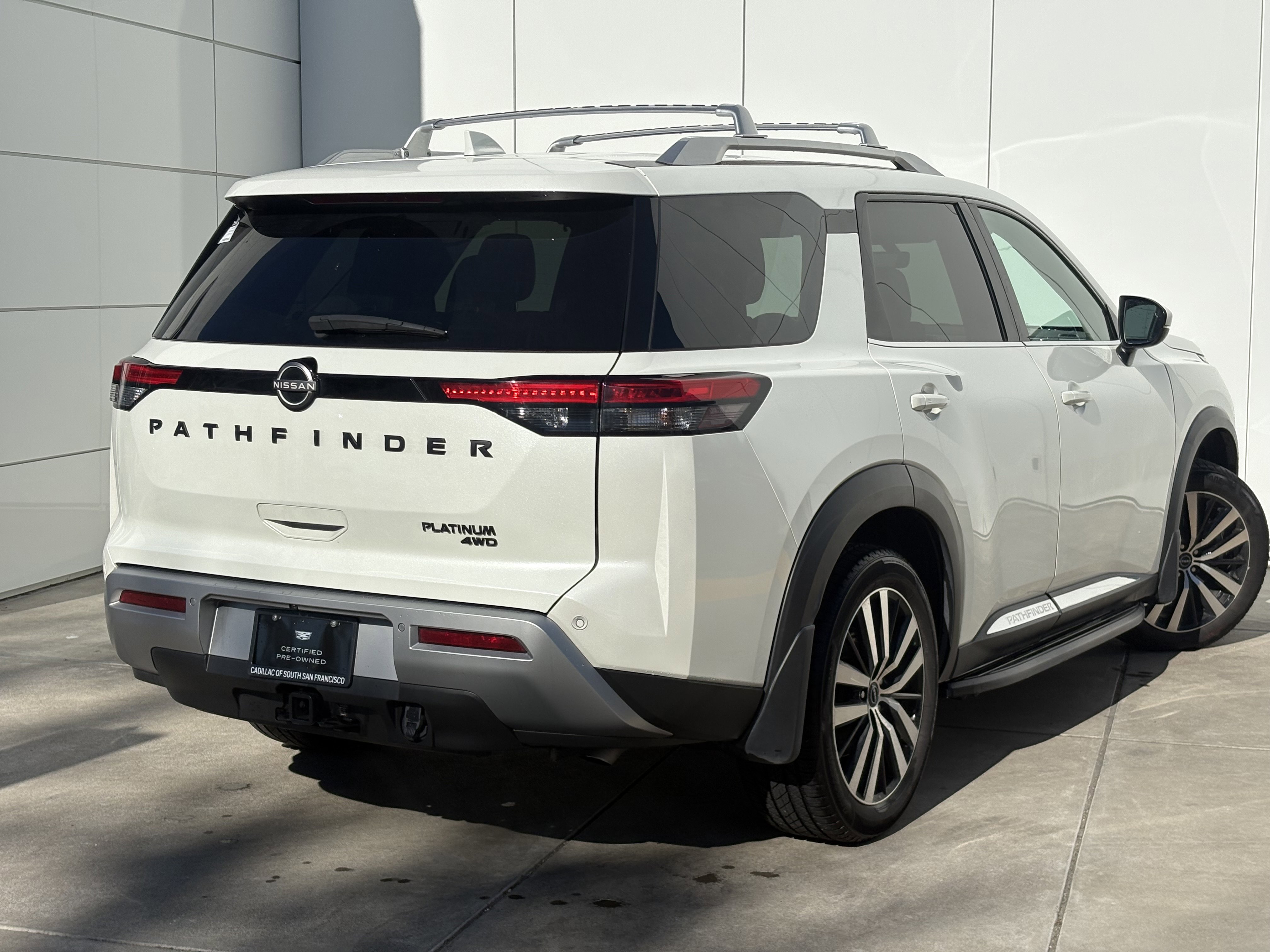 Used 2023 Nissan Pathfinder Platinum w/ Lighting Package (N93) AWD/4WD image 7