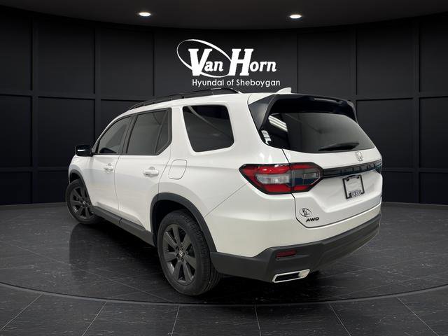 Used 2023 Honda Pilot Sport image 5