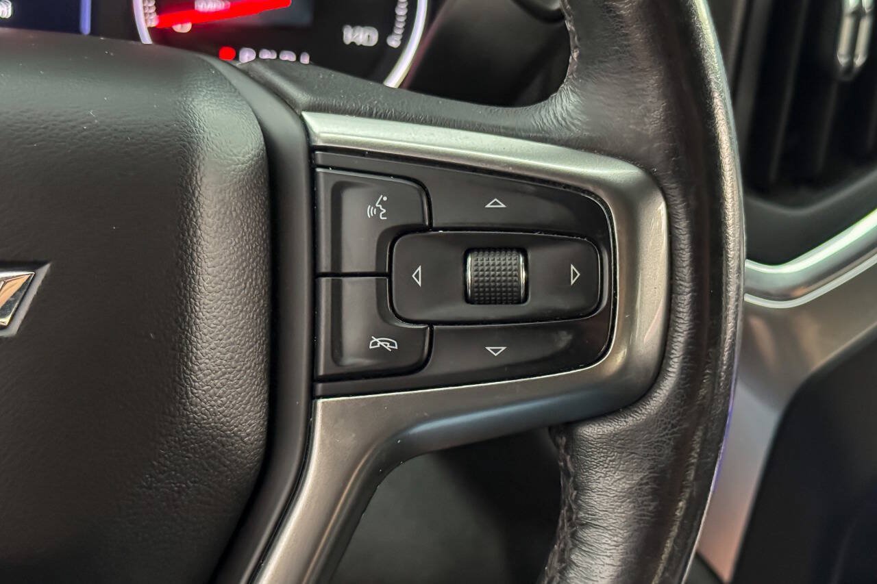 Used 2021 Chevrolet Silverado 1500 LT w/ LPO, Dark Essentials Package AWD/4WD image 31