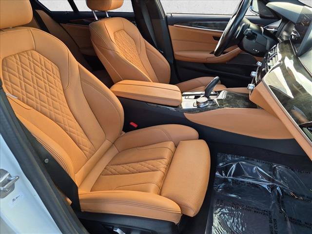 Used 2023 BMW 540i w/ M Sport Package RWD image 22