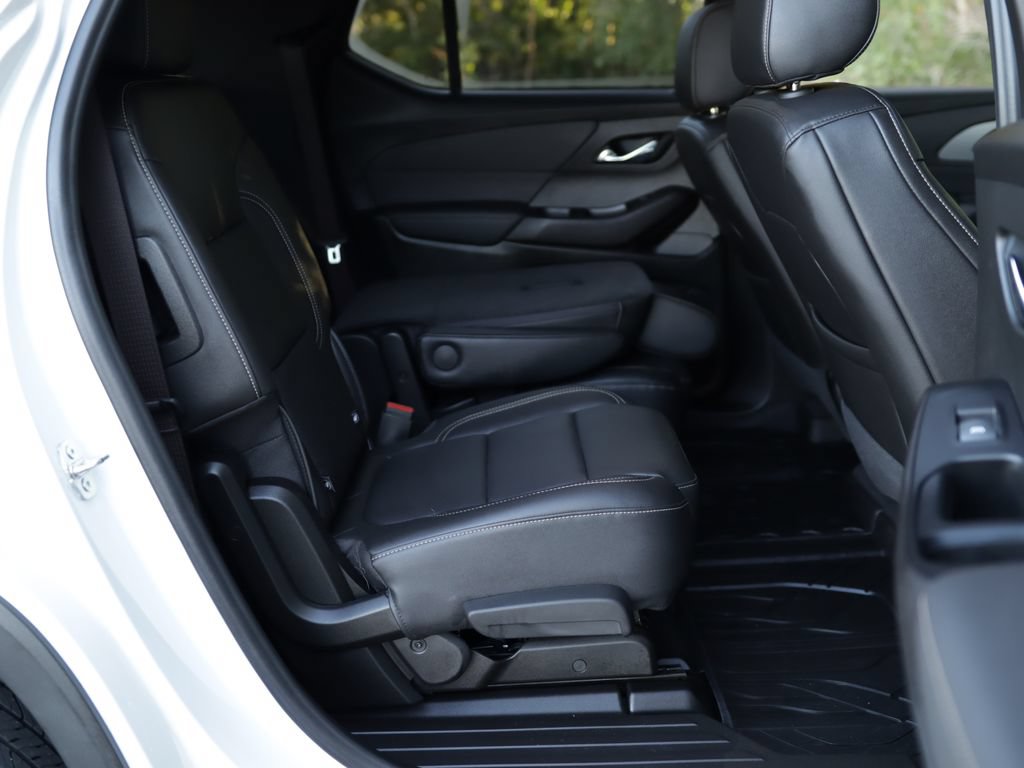Used 2023 Chevrolet Traverse LT AWD/4WD image 30