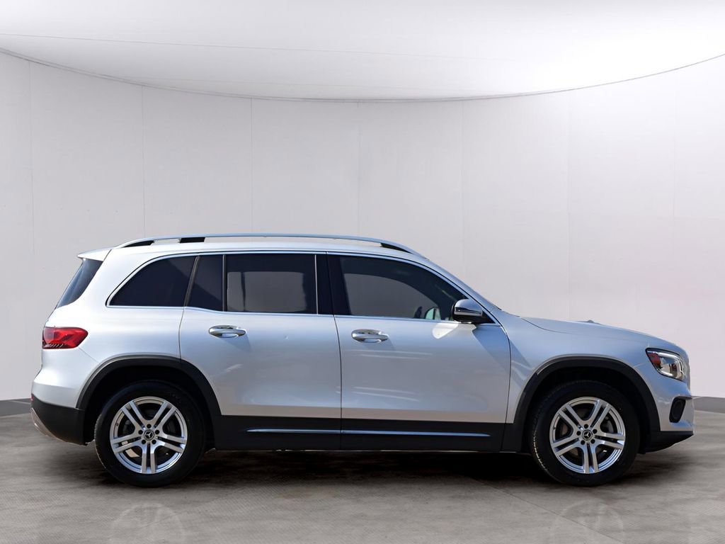 Used 2020 Mercedes-Benz GLB 250 4MATIC image 4