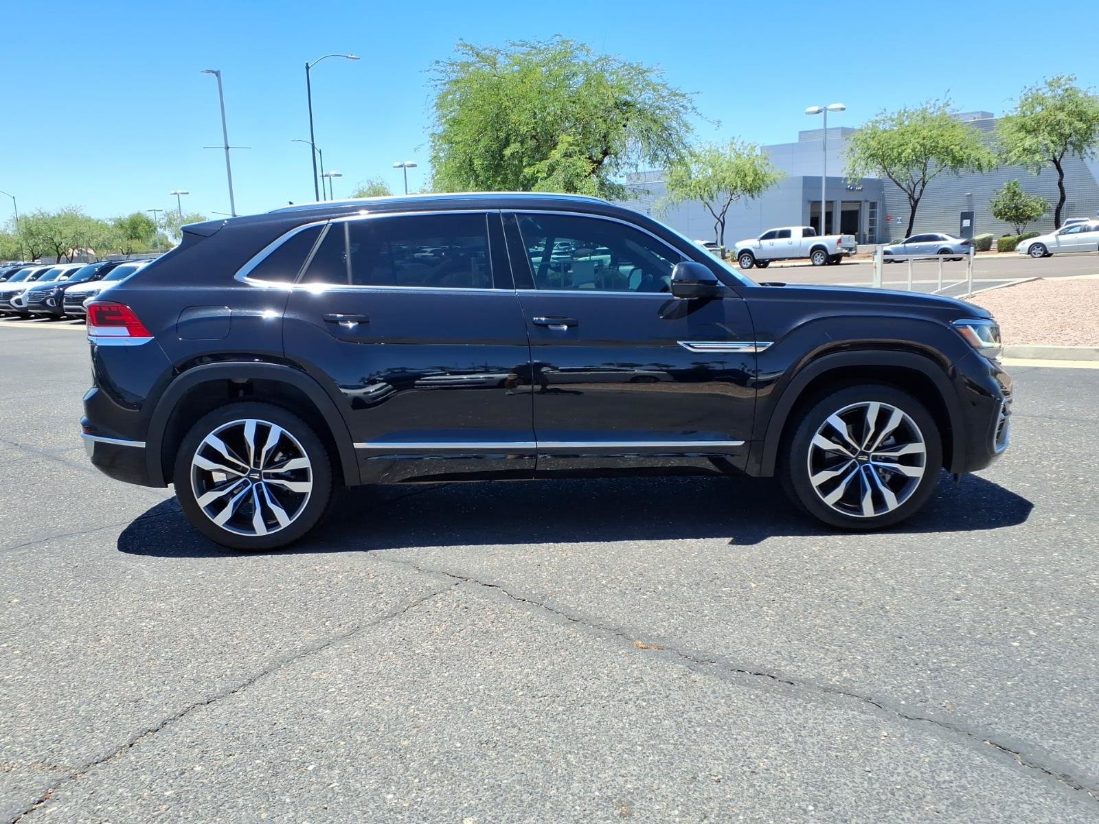 Certified 2023 Volkswagen Atlas Cross Sport SEL Premium R-Line AWD/4WD image 3