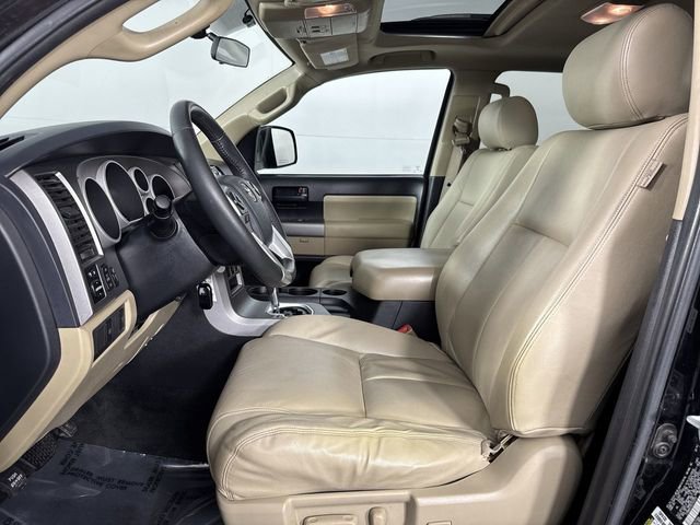 Used 2014 Toyota Sequoia SR5 AWD/4WD image 19