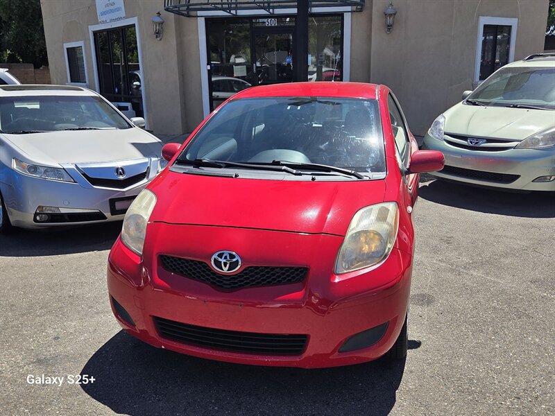 Used 2009 Toyota Yaris S FWD image 2