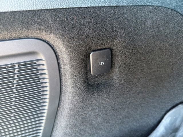 Used 2022 Lincoln Corsair AWD w/ Premium Package image 11