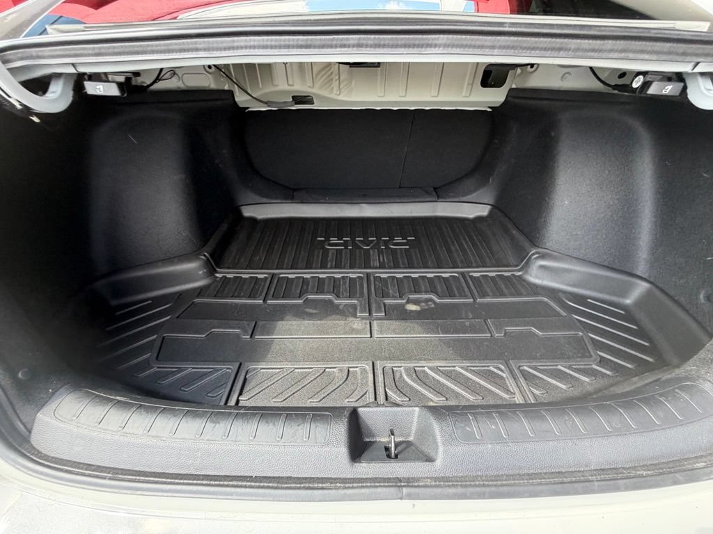 Used 2025 Honda Civic Sport image 8