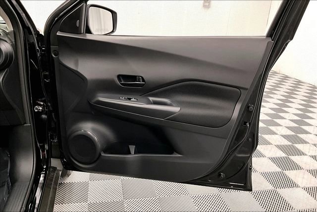 New 2025 Nissan Kicks Play S image 33