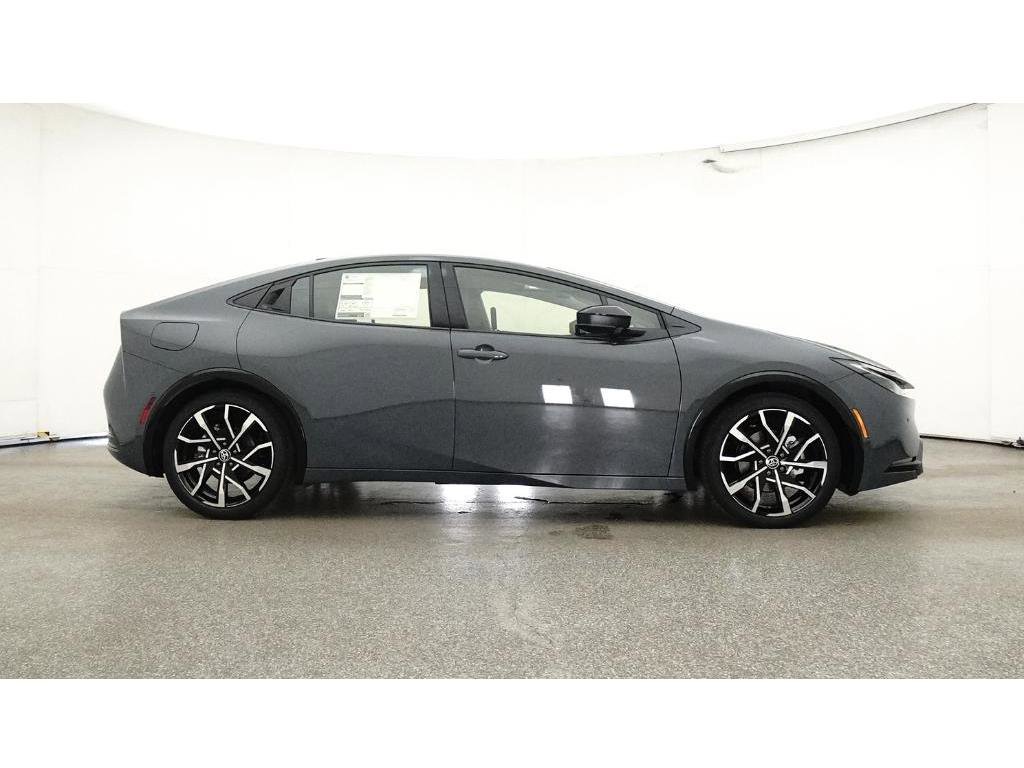 New 2026 Toyota Prius Plug-In Hybrid image 27