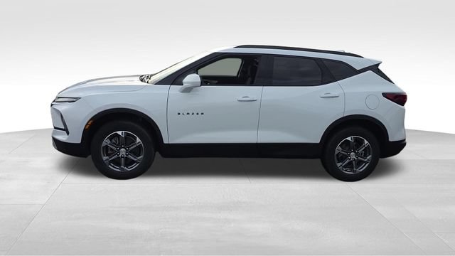 Certified 2024 Chevrolet Blazer LT w/ Convenience Package FWD image 9