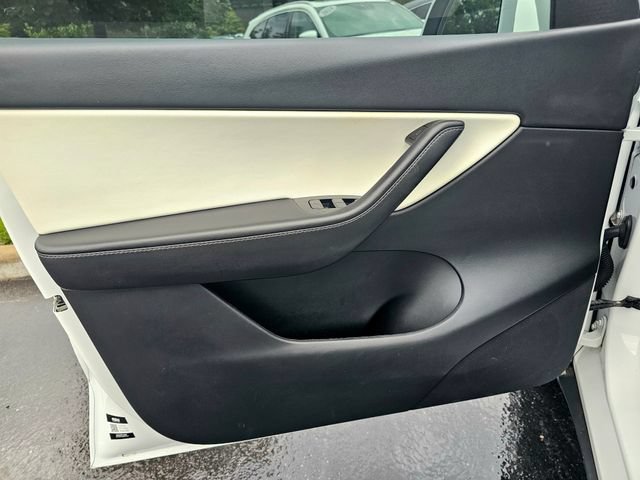 Used 2021 Tesla Model Y Long Range AWD/4WD image 22
