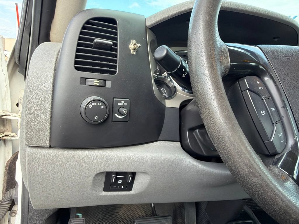 Used 2013 Chevrolet Silverado 3500 W/T w/ Snow Plow Prep Package AWD/4WD image 25