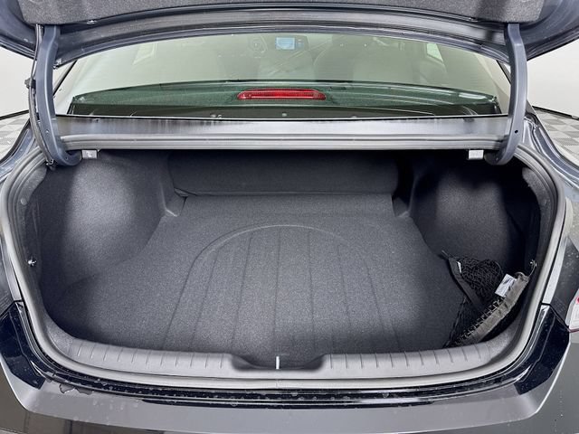New 2025 Hyundai Elantra SEL FWD image 38