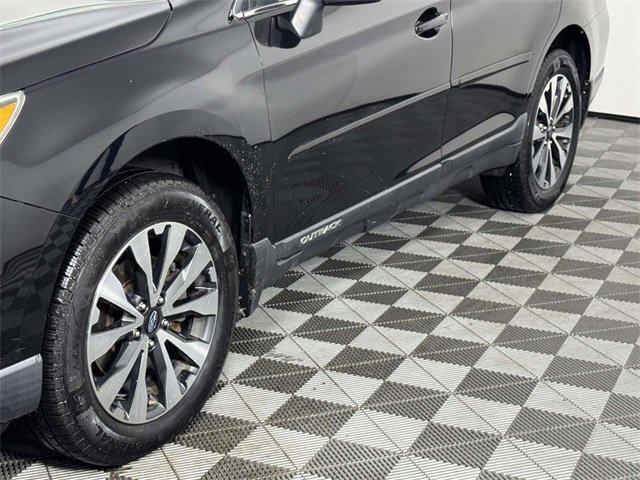 Used 2015 Subaru Outback 3.6R Limited image 13