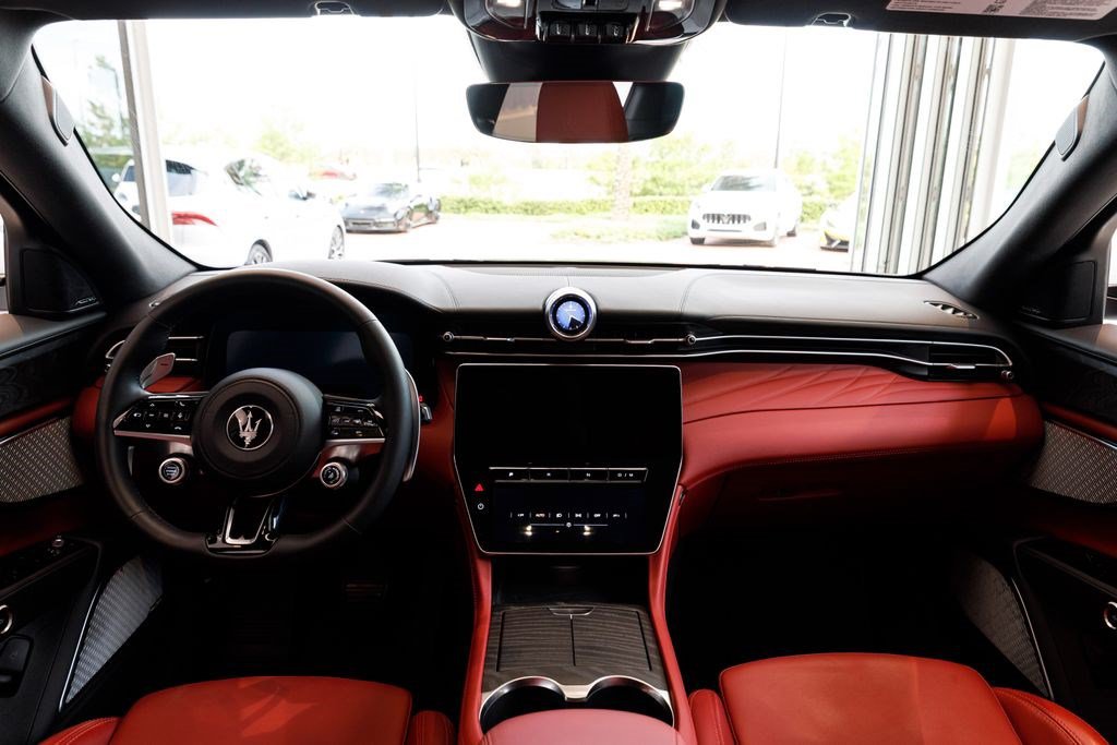 Certified 2023 Maserati Grecale Modena AWD/4WD image 20