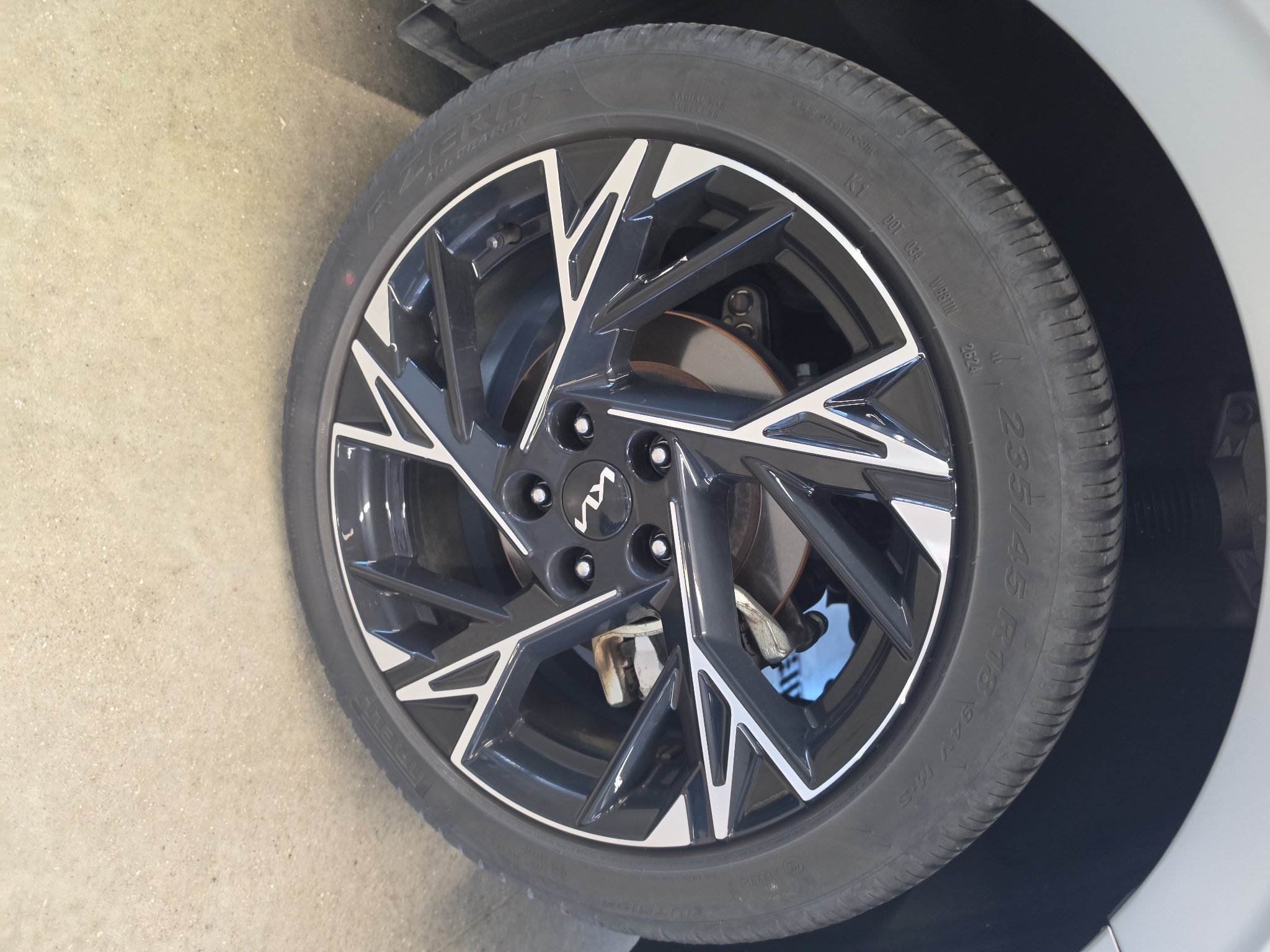 Used 2025 Kia K5 GT-Line w/ GT-Line Premium Package FWD image 6