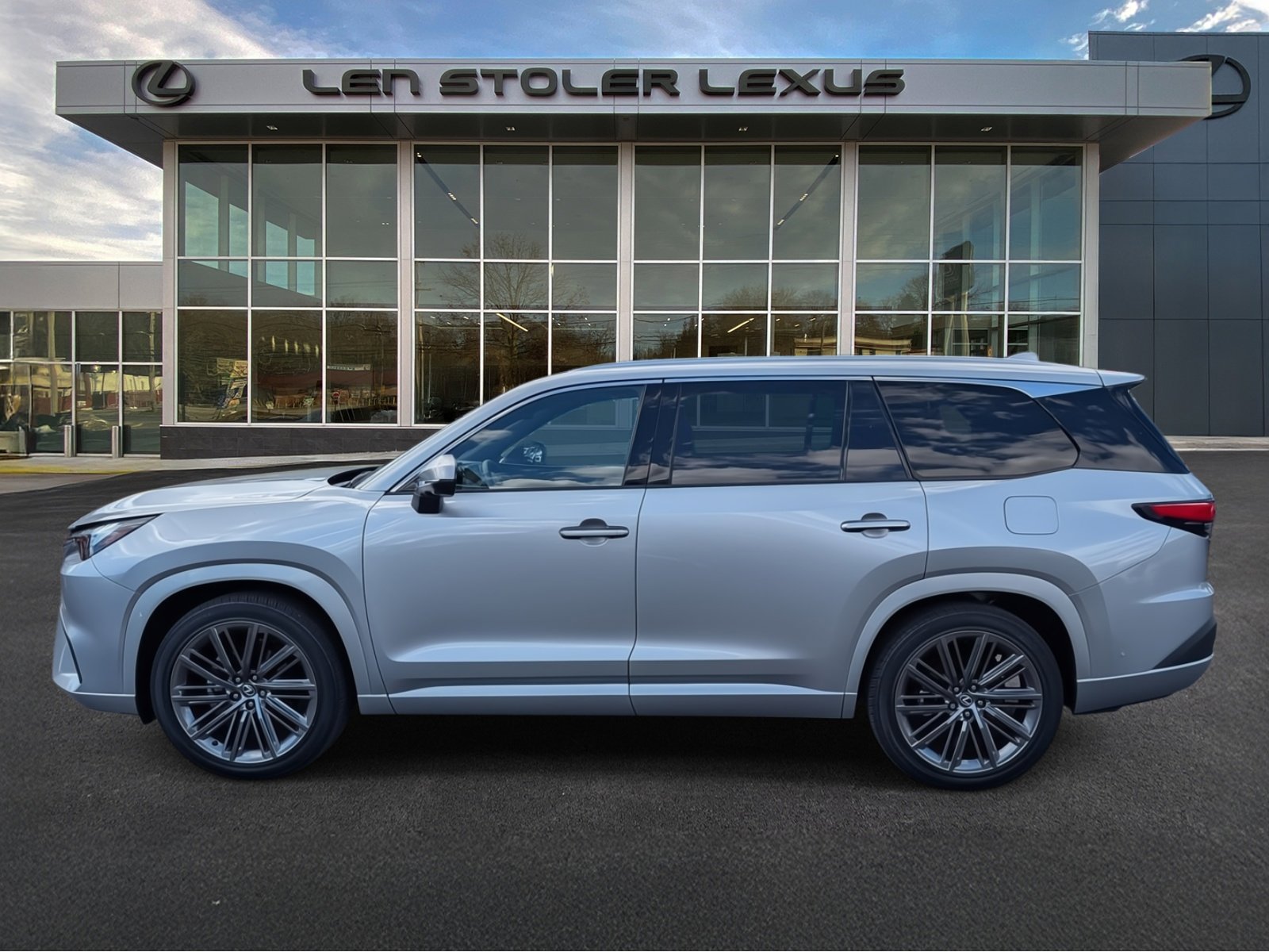 Used 2025 Lexus TX 350 AWD image 6