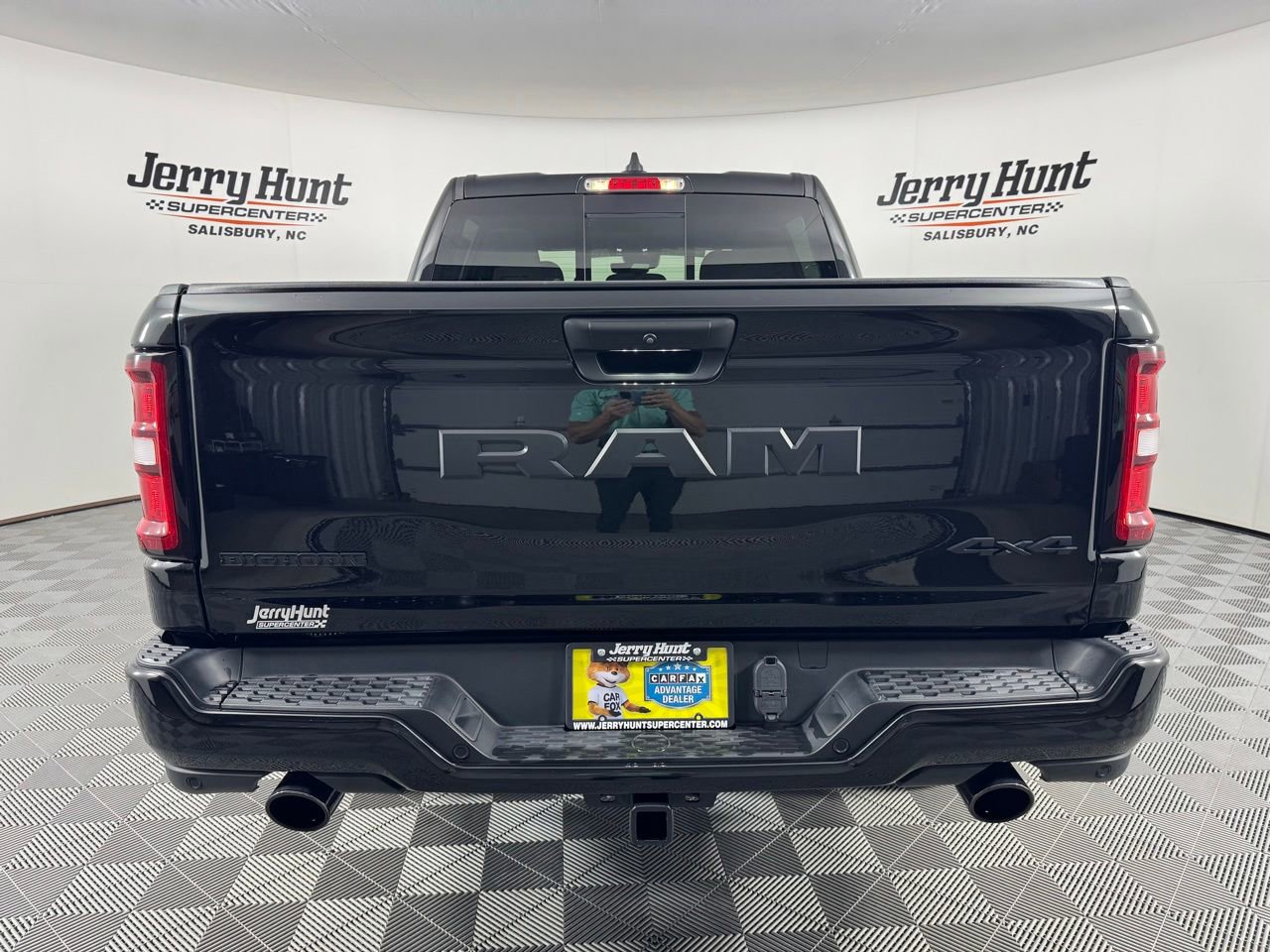 Used 2025 RAM 1500 Big Horn AWD/4WD image 7