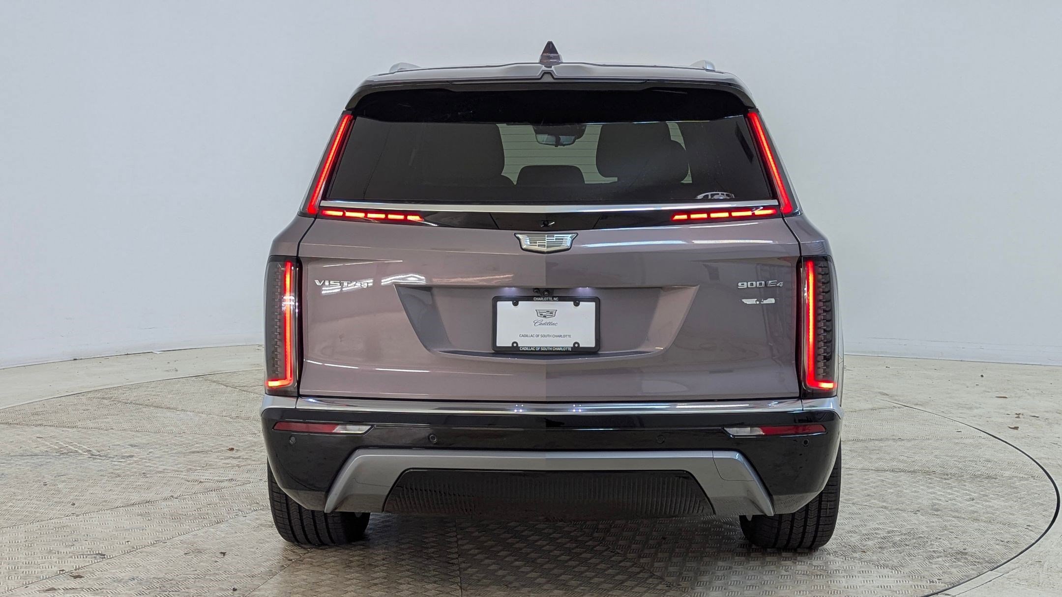 New 2026 Cadillac Vistiq Luxury image 9