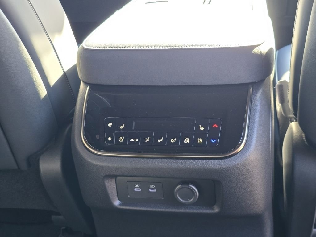 New 2026 INFINITI QX80 4WD image 24