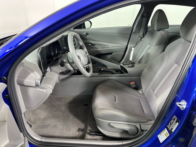 Certified 2023 Hyundai Elantra SE image 11