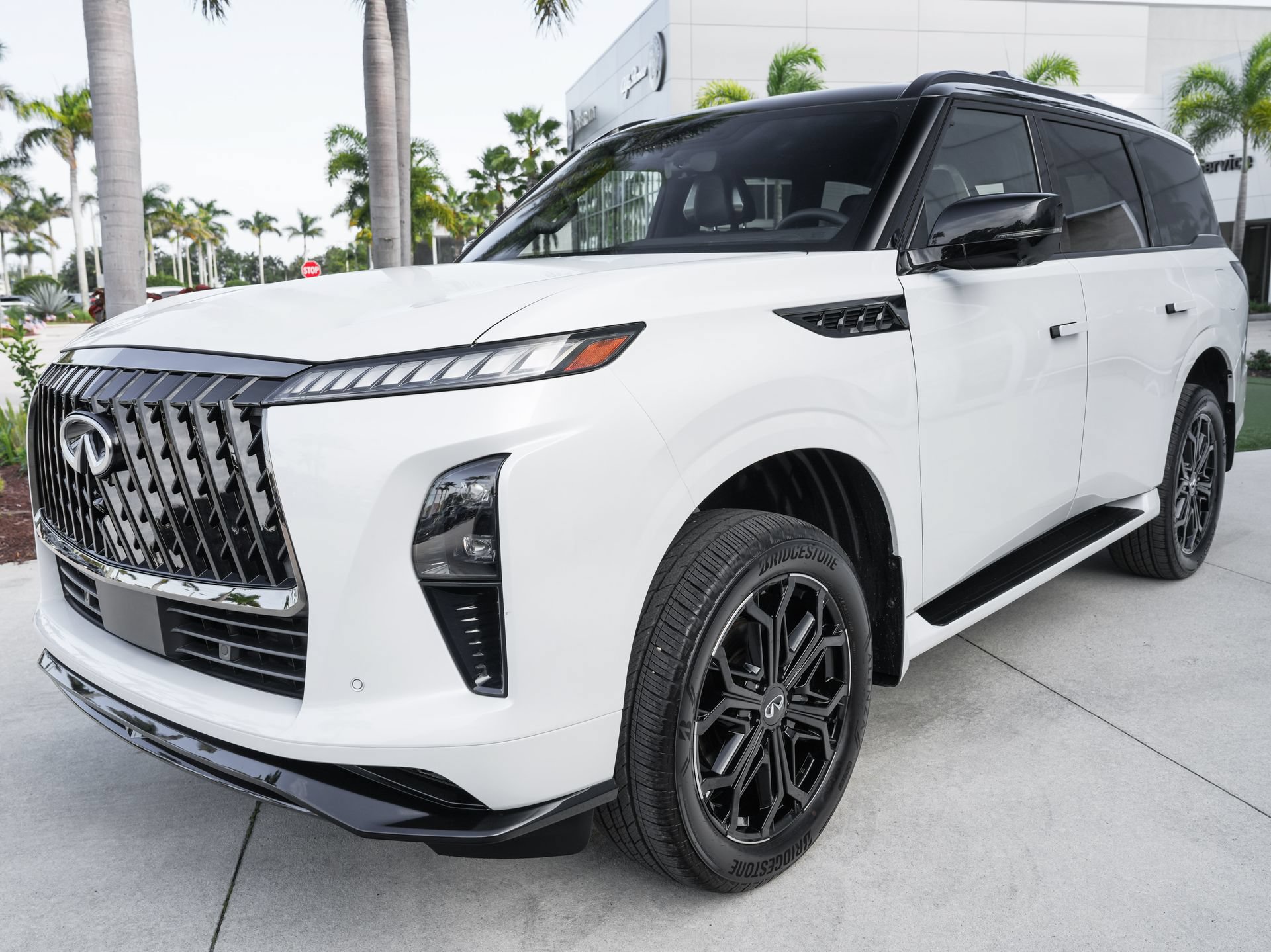 Certified 2026 INFINITI QX80 4WD image 6
