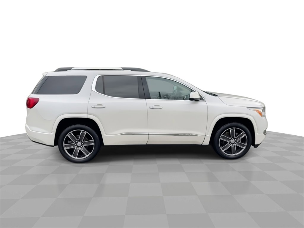 Used 2018 GMC Acadia Denali w/ Technology Package image 9