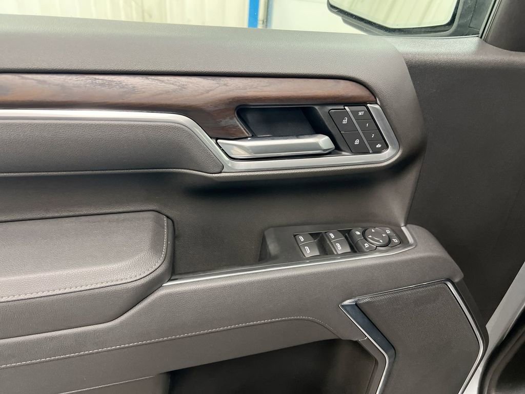 Certified 2026 GMC Sierra 1500 SLT image 21