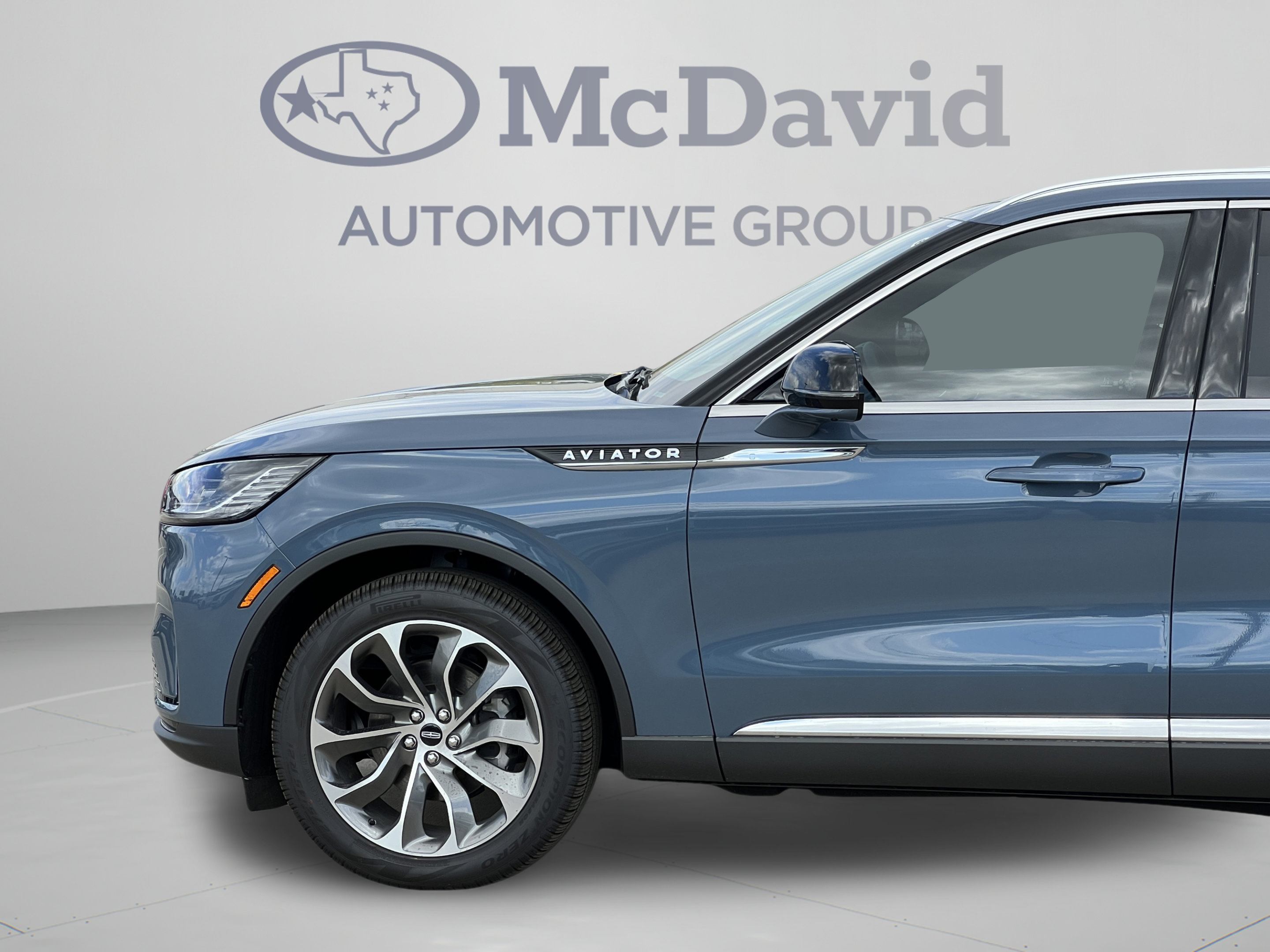 New 2026 Lincoln Aviator Reserve w/ Illumination Package RWD image 29