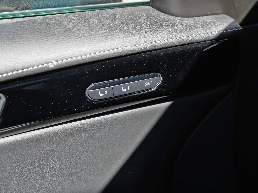 Used 2025 INFINITI QX60 Pure image 30