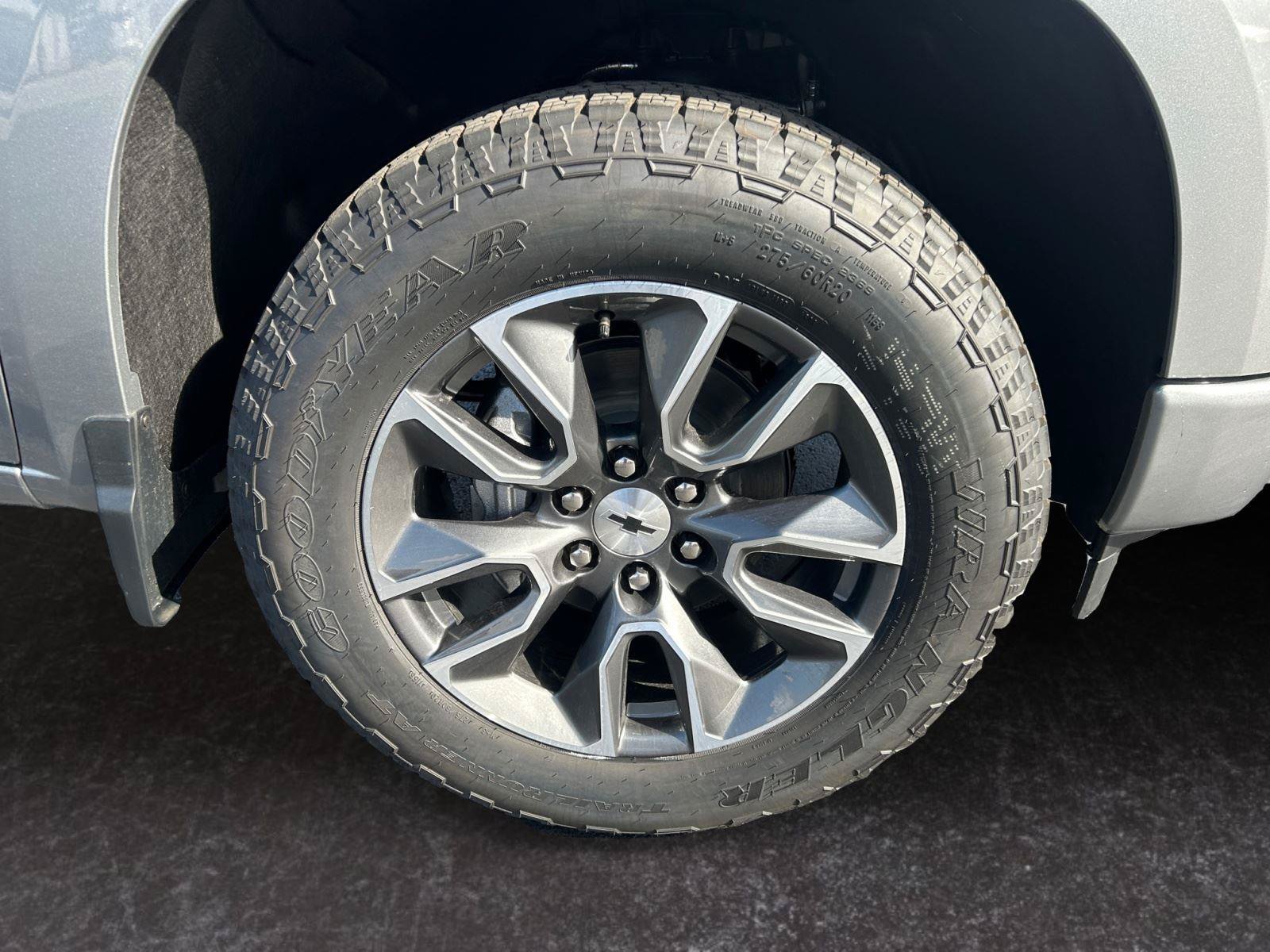Used 2023 Chevrolet Silverado 1500 RST AWD/4WD image 25