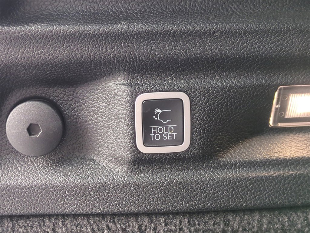 Certified 2021 Jeep Grand Cherokee L Overland image 14