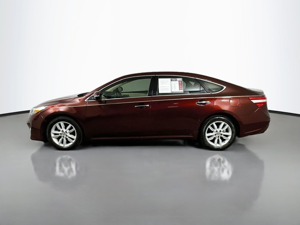 Used 2014 Toyota Avalon XLE Premium FWD image 5