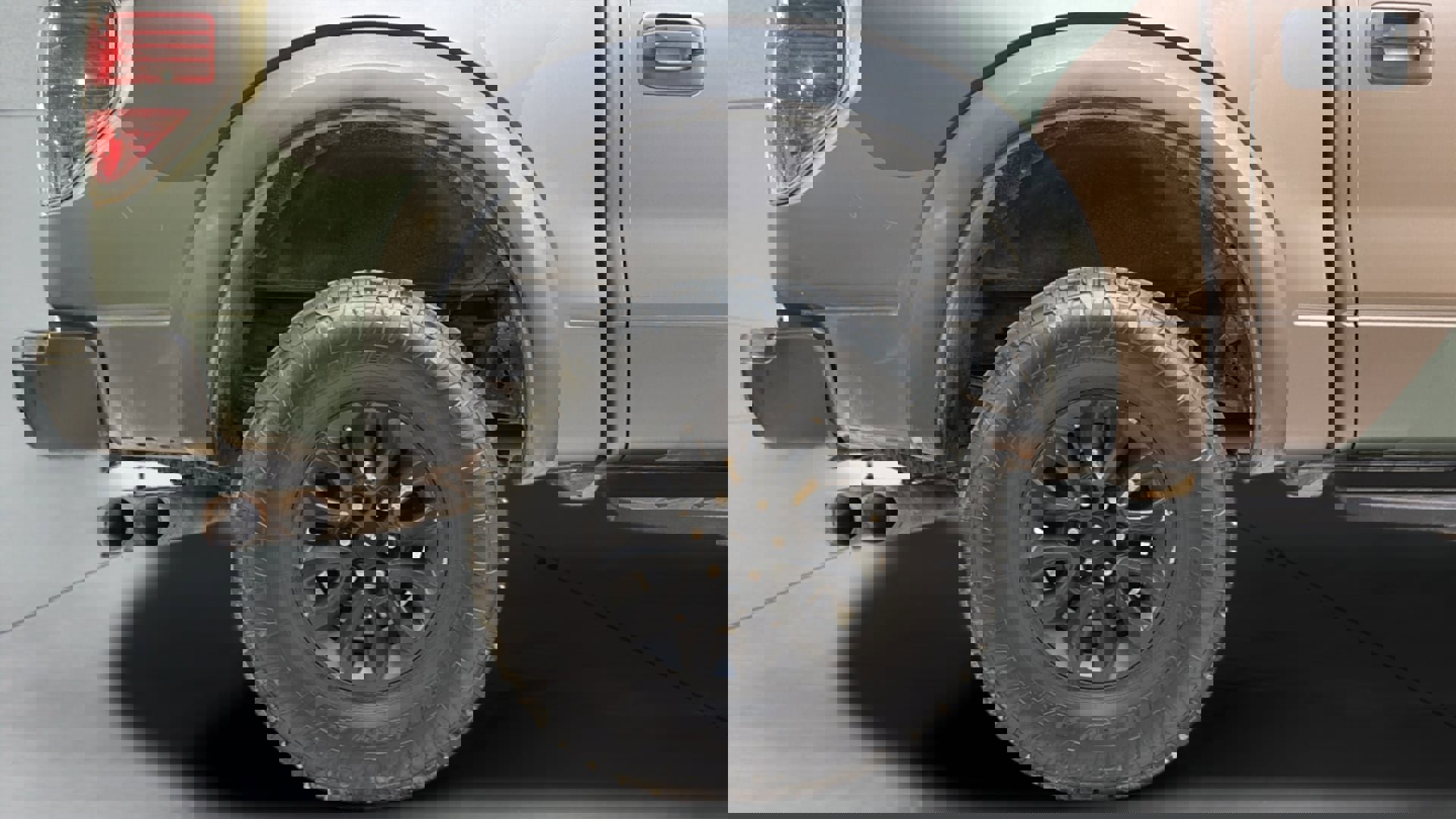 Used 2014 Ford F150 Raptor w/ Equipment Group 801A Luxury image 34