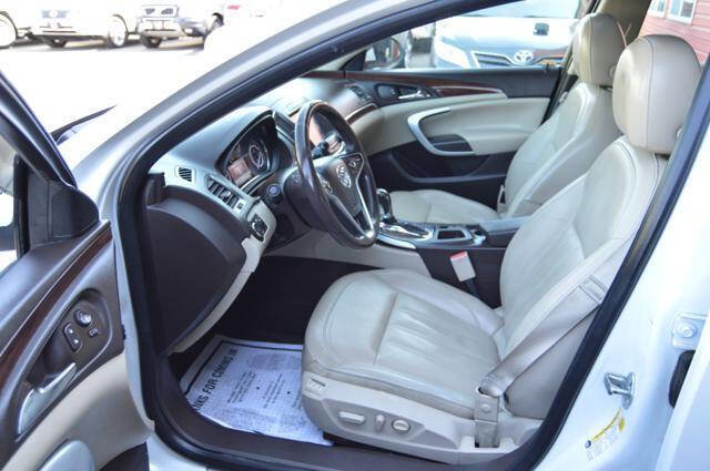 Used 2016 Buick Regal Premium w/ Driver Confidence Package #1 FWD image 37