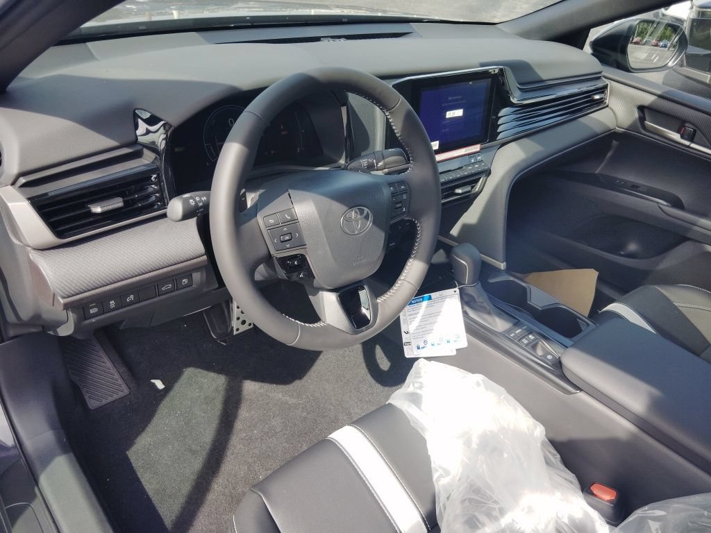 New 2026 Toyota Camry SE w/ Convenience Package AWD/4WD image 6