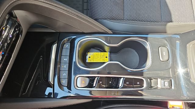 Used 2022 Buick Envision Preferred AWD/4WD image 25