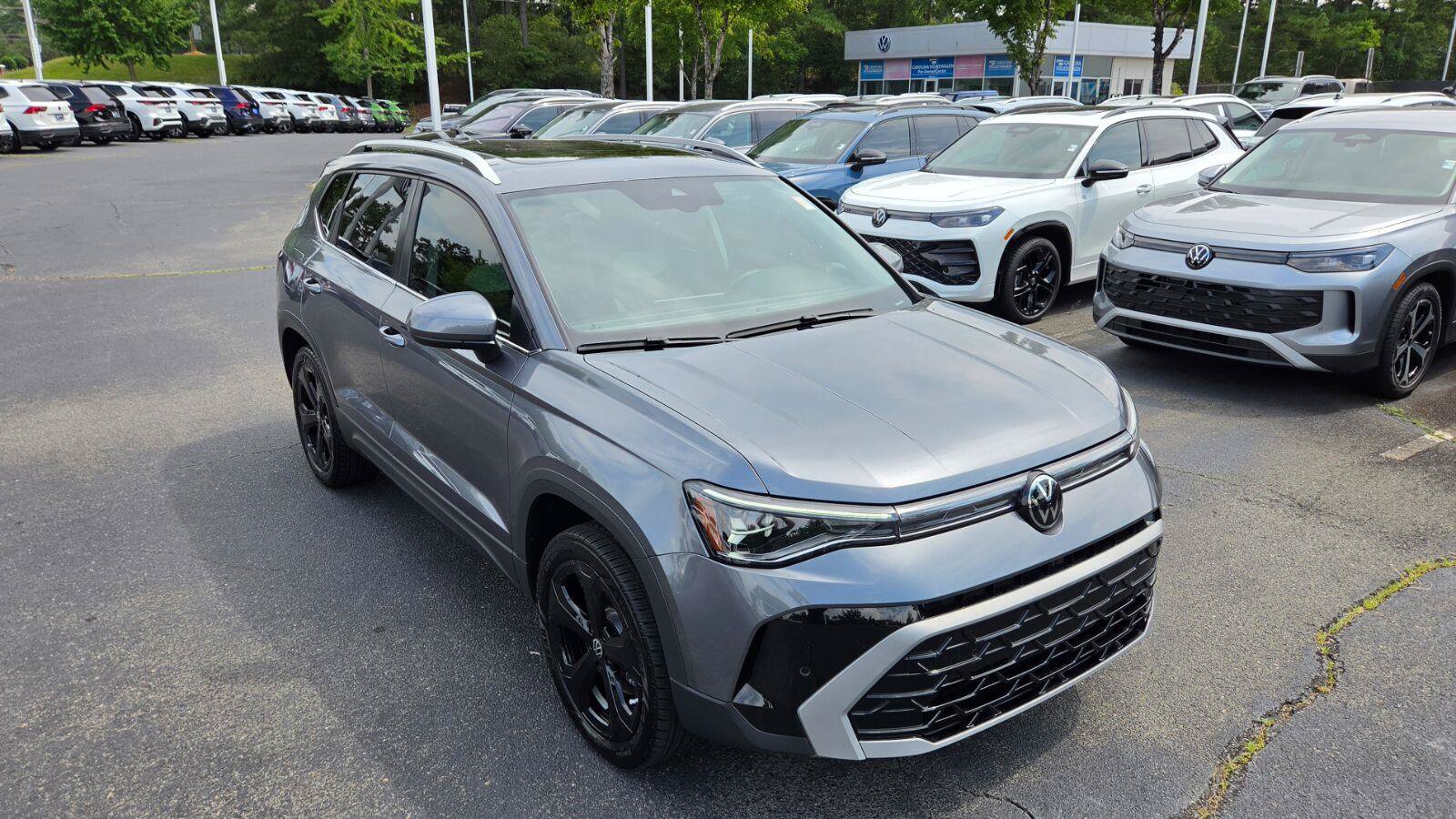 Certified 2025 Volkswagen Taos SEL w/ Black Wheel Plus Package AWD/4WD image 7